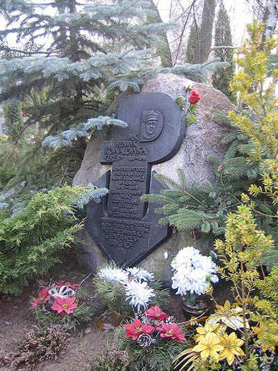 Monument Henry Kowalowka #1