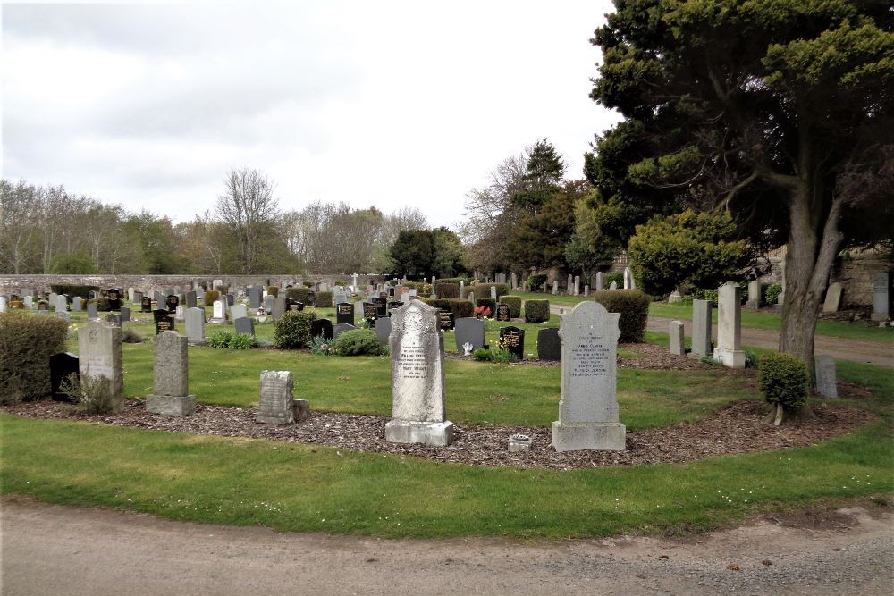 Commonwealth War Graves Hawthornden Cemetery