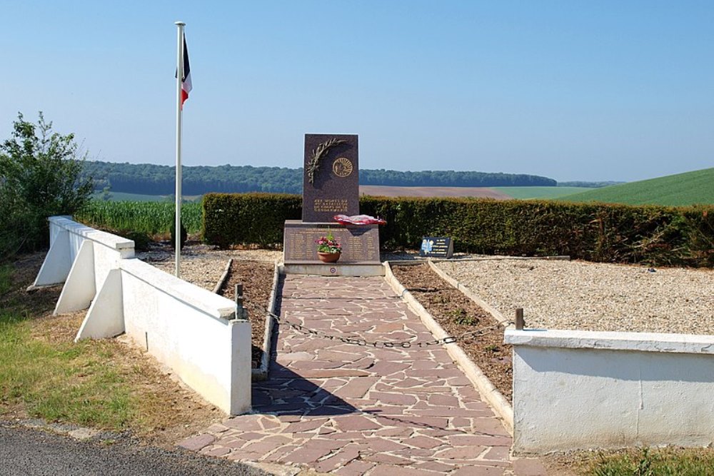 Oorlogsmonument 45e Bataillon de Chars de la Gendarmerie