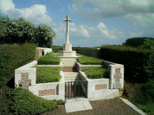 Commonwealth War Cemetery Vendegies-au-Bois #1