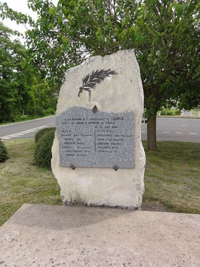 Monument Verdedigers Charg #1