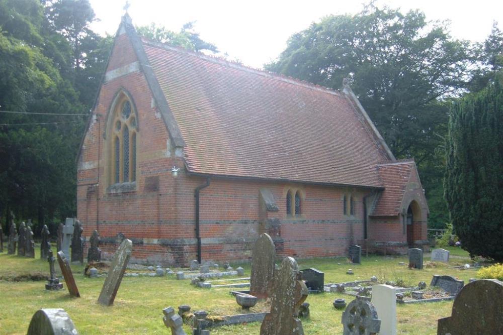 Oorlogsgraven van het Gemenebest St. Peter Churchyard