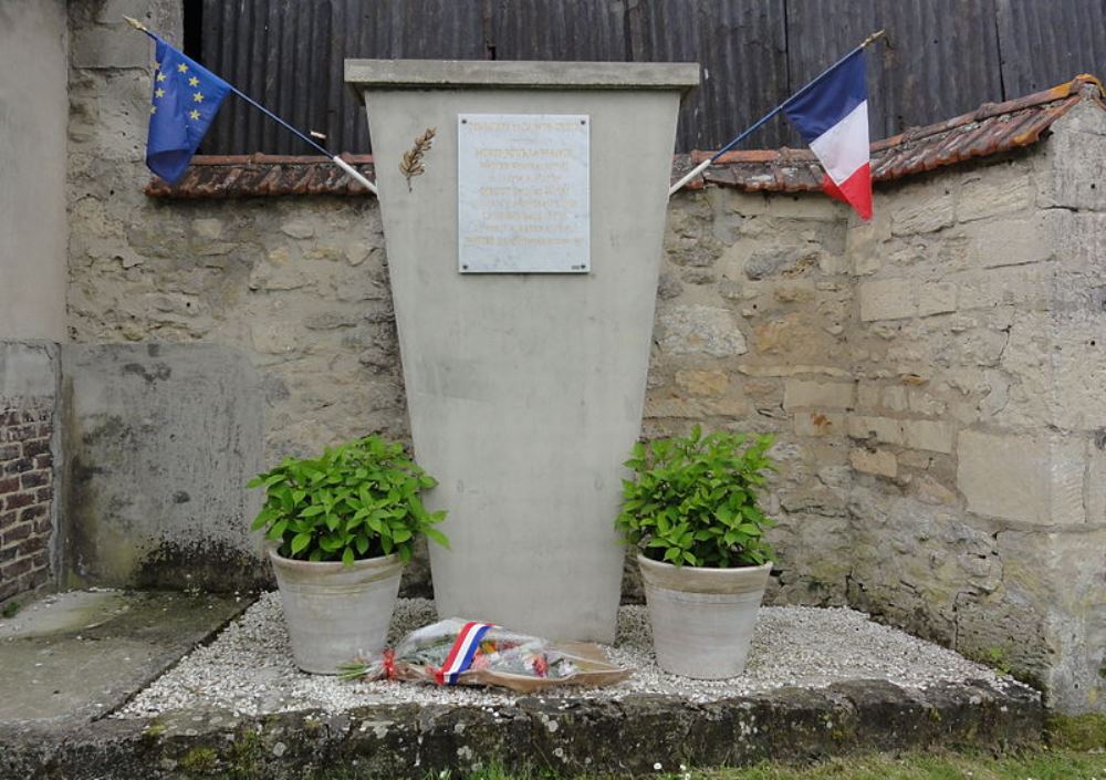 Monument Eerste Wereldoorlog Sainte-Croix #1