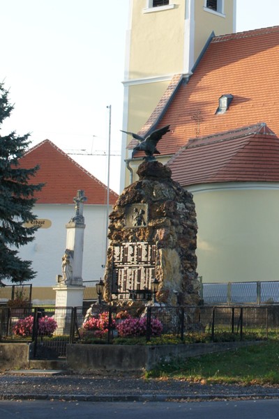 Oorlogsmonument Kaisersdorf #1