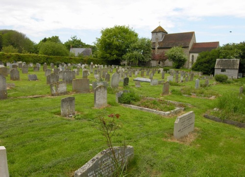 Commonwealth War Grave St John the Baptist Churchyard