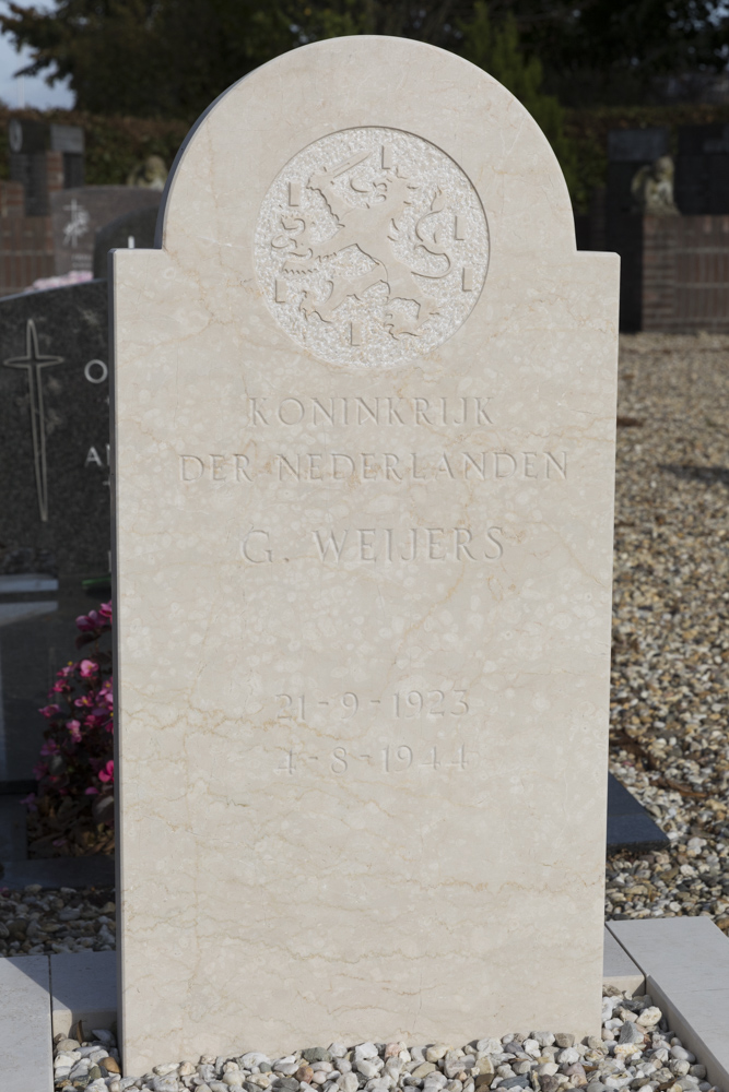 Dutch War Grave Roman Catholic Cemetery Breedeweg #3