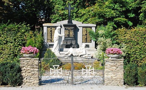 Oorlogsmonument Haugsdorf #1