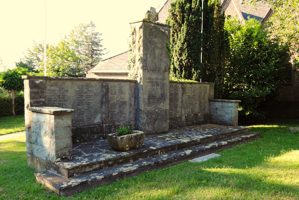 Oorlogsmonument Kleingladbach #4