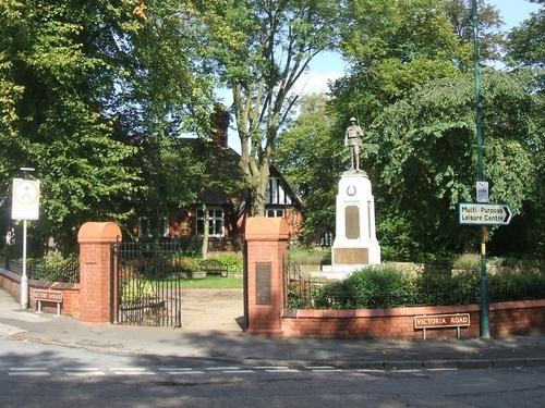 Oorlogsmonument Darlaston #1