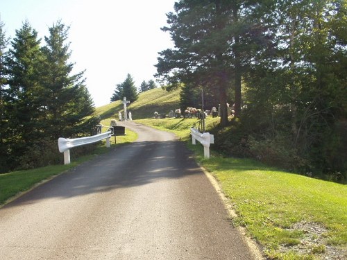 Oorlogsgraf van het Gemenebest Val-d'Amour Cemetery