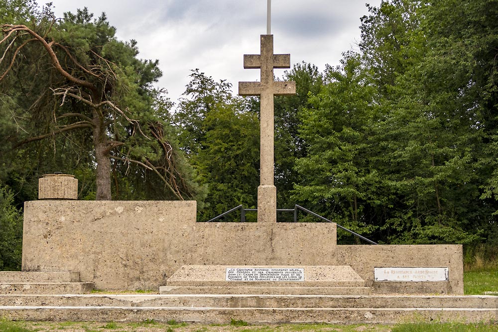 Monument Verzet Berthaucourt #1