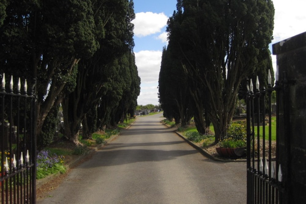 Oorlogsgraven van het Gemenebest Creagh New Cemetery