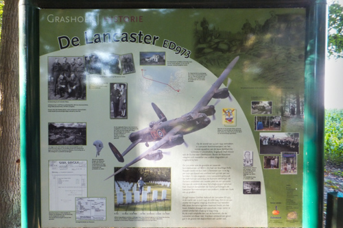 Memorial Lancaster ED-973 Grashoek #5