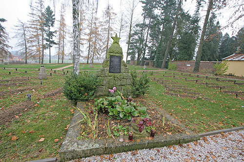 Militaire Begraafplaats Josefov #2