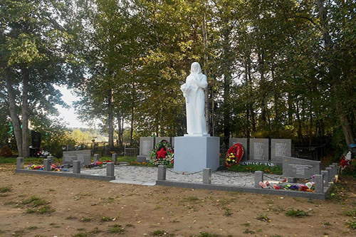 Soviet War Graves Daymishche #1