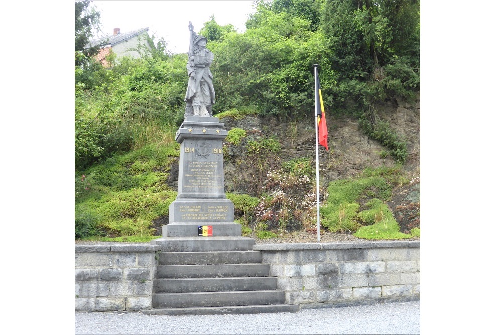 Oorlogsmonument Villers-sur-Lesse #1