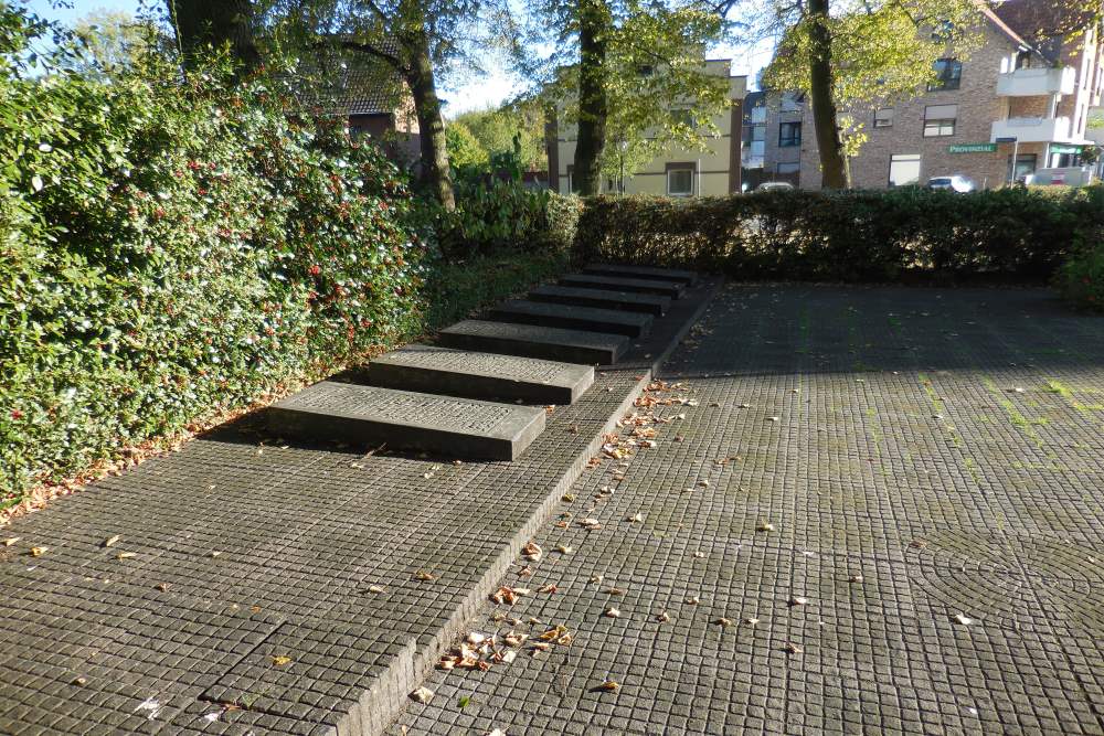 War Memorial Rheurdt #5
