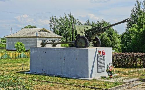 Bevrijdingsmonument (76mm ZiS-3 Veldkanon) Drysy