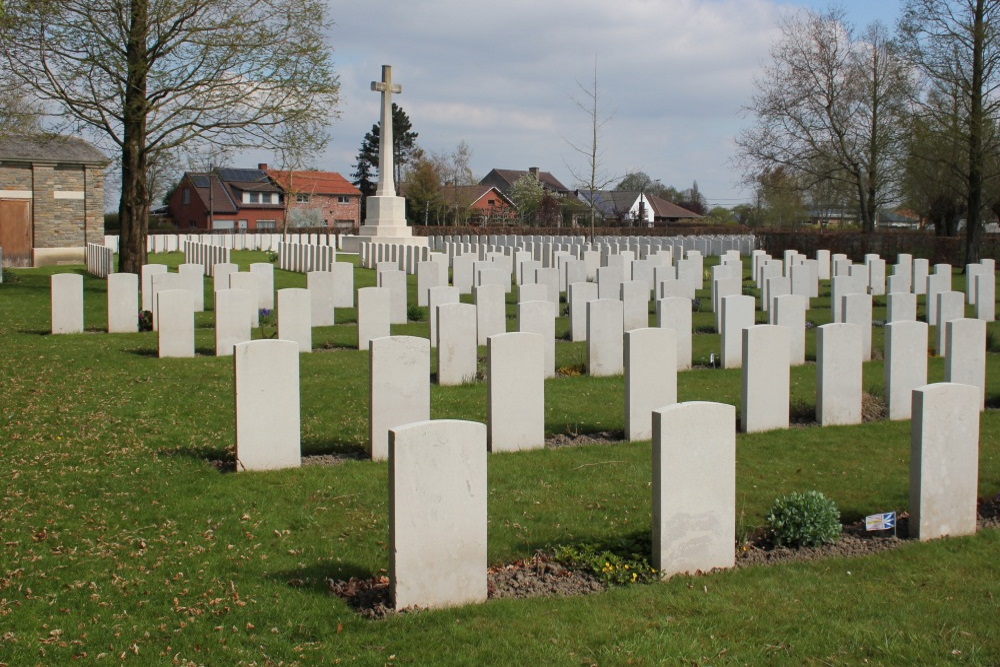 Commonwealth War Cemetery Oxford Road #5