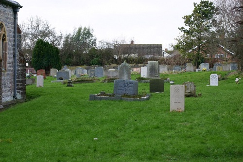 Commonwealth War Graves St Michael Churchyard #1