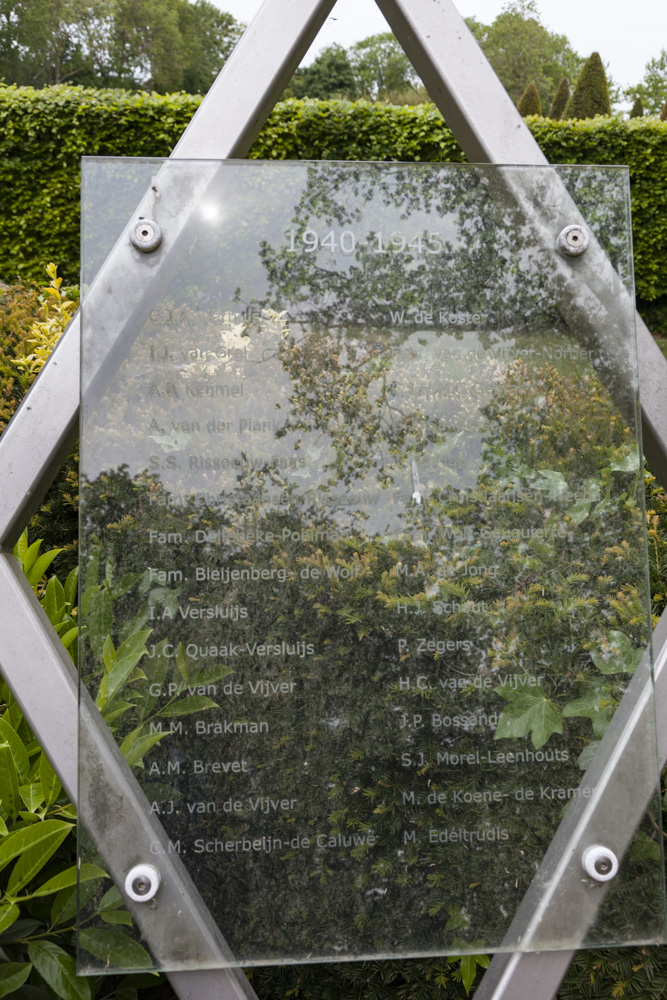 Memorials General Cemetery Oostburg #5