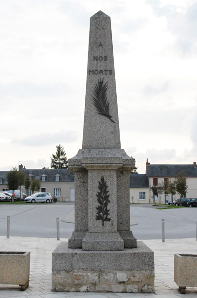 War Memorial Chteau-la-Vallire #1