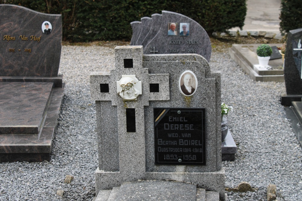 Belgian Graves Veterans Attenrode #1
