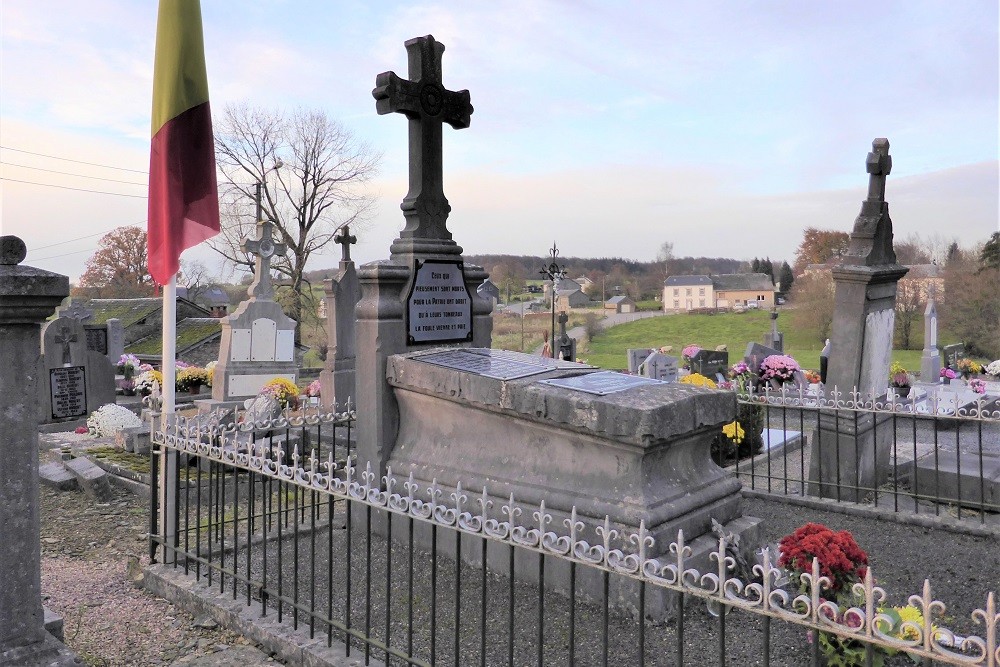 Belgische Oorlogsgraven Assenois #1
