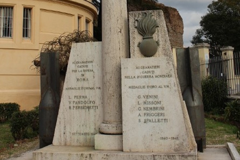 Monument Granatieri Di Sardegna #1