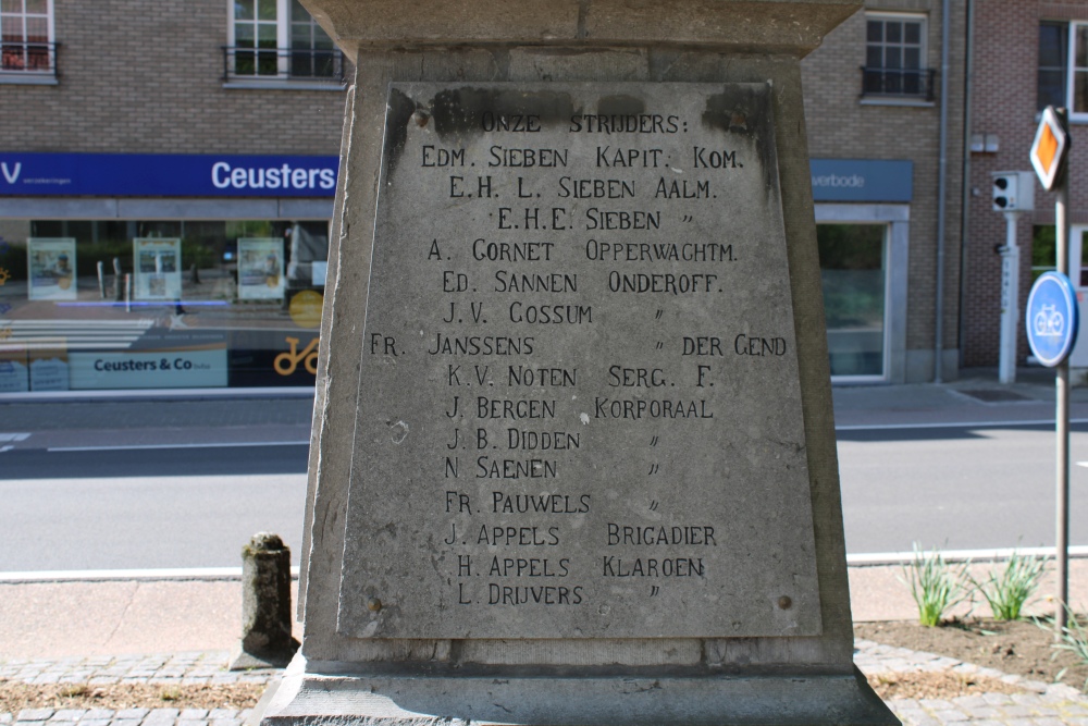 Oorlogsmonument - Heilig Hartbeeld Averbode #4