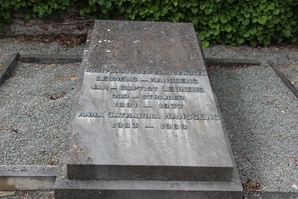 Belgian Graves Veterans Buizingen	 #2