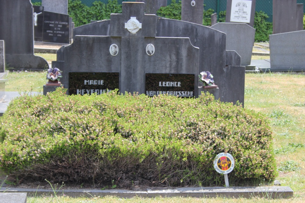 Belgian Graves Veterans Bachte #4