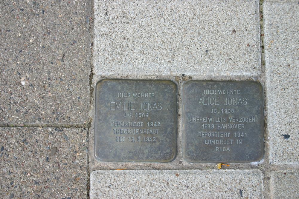 Stolpersteine Werder 16