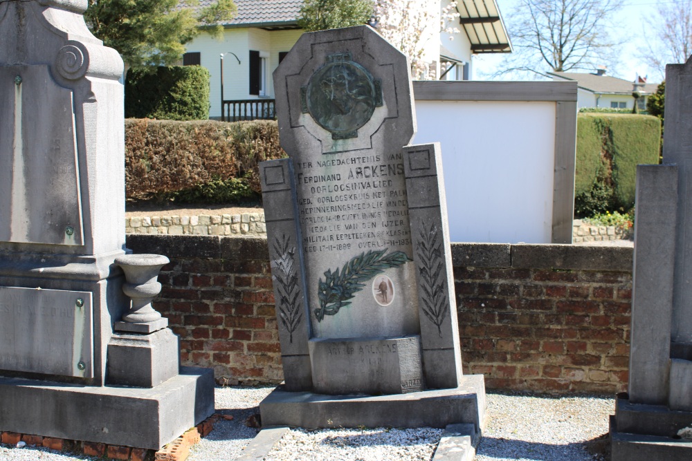 Belgian Graves Veterans Riksingen #1