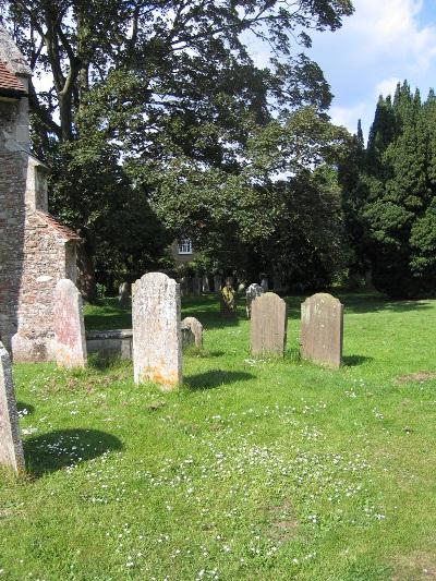 Oorlogsgraven van het Gemenebest St Peter Churchyard and New Churchyard #1