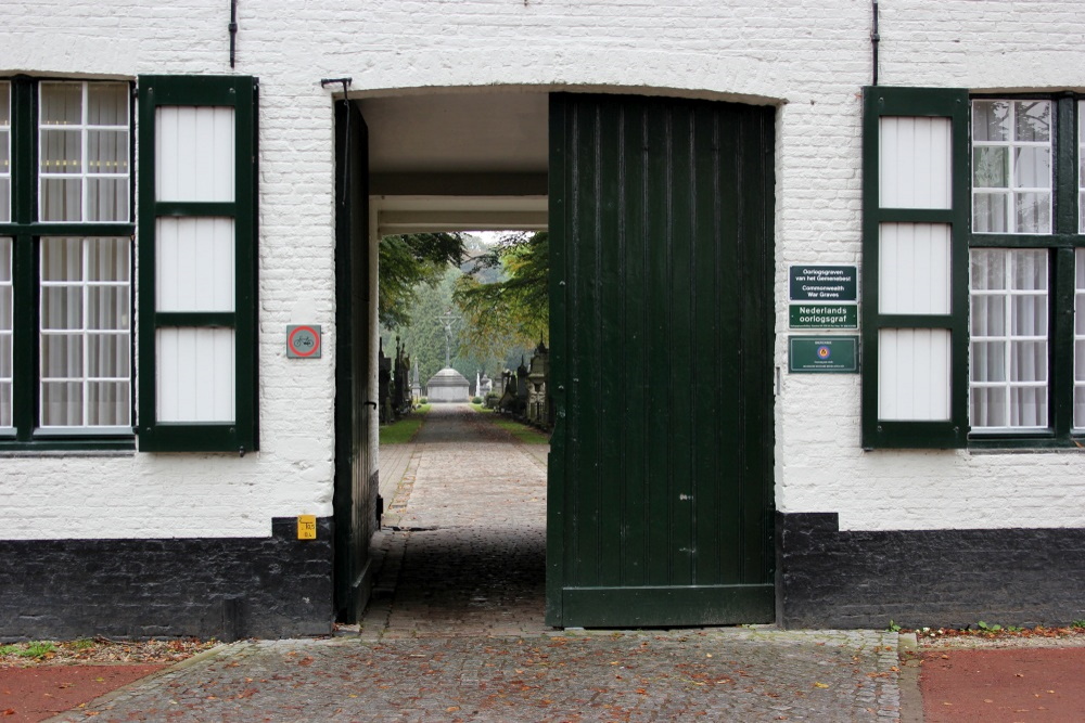 Central Cemetery Brugge Assebroek