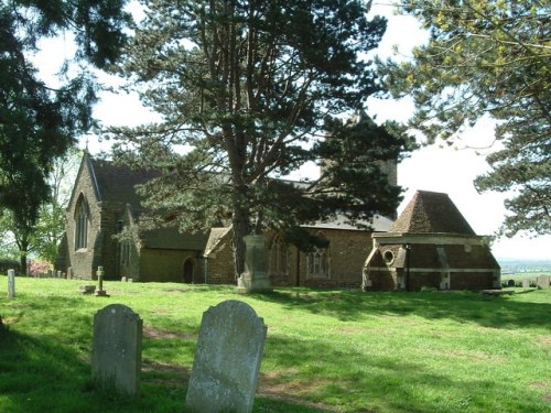 Commonwealth War Graves St. Mary Churchyard