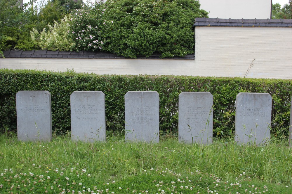 Oorlogsgraven Kruishoutem #3