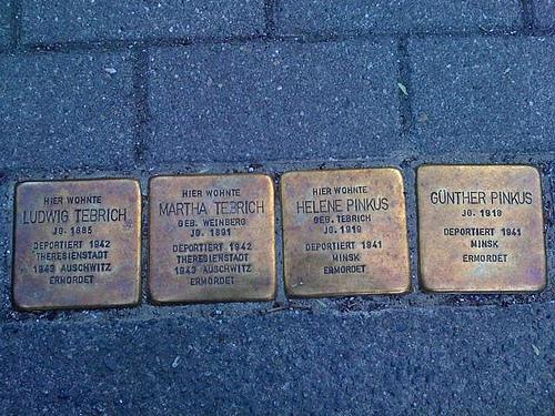 Stolpersteine Carl-Petersen-Strae 46 #1