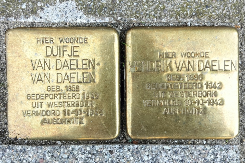 Stolpersteine Joost van Geelstraat 24b #1
