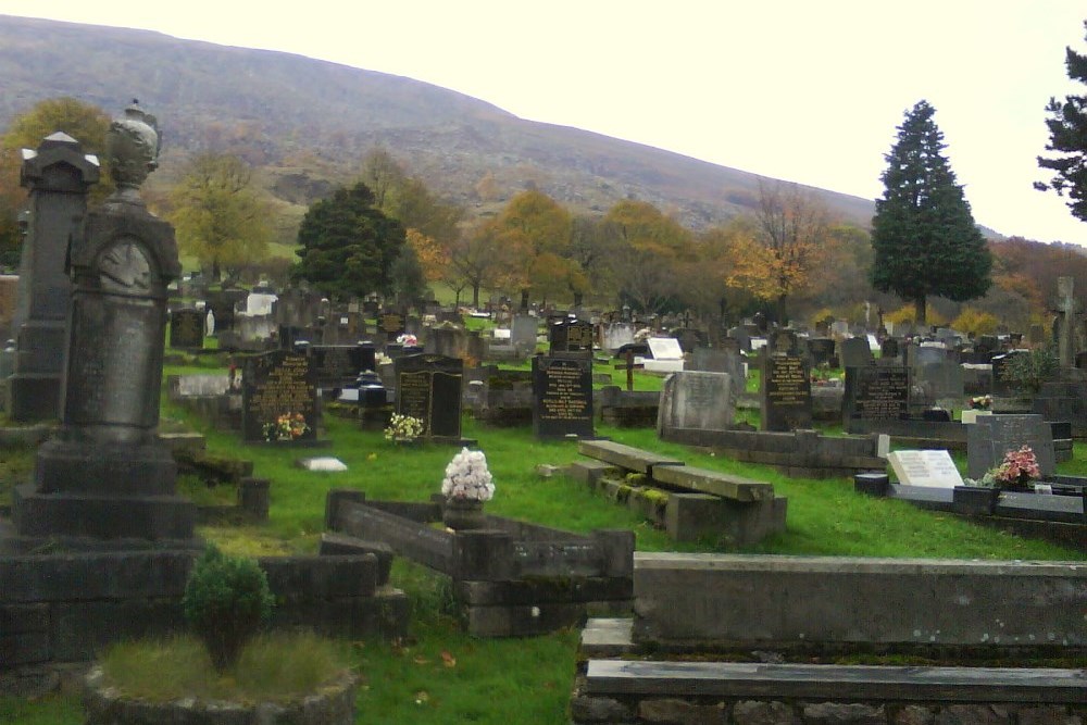 Oorlogsgraven van het Gemenebest Nantyglo and Blaina Cemetery