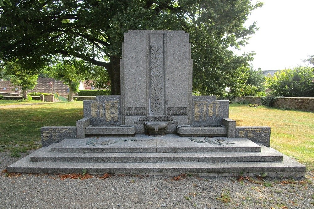 Oorlogsmonument Giromagny Tweede Wereldoorlog