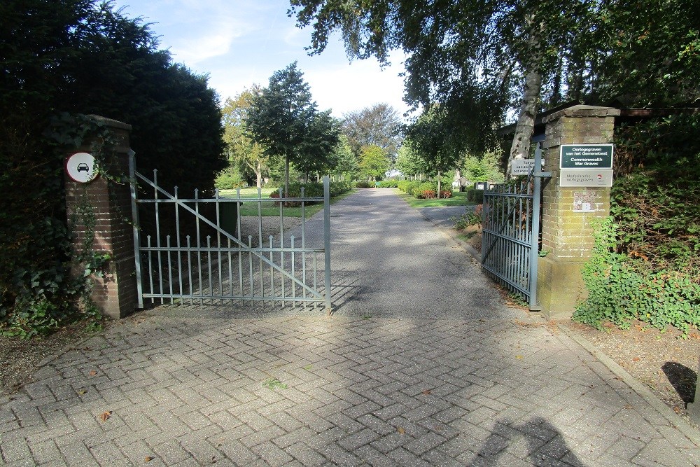 Commonwealth War Graves General Cemetery Wilp #5