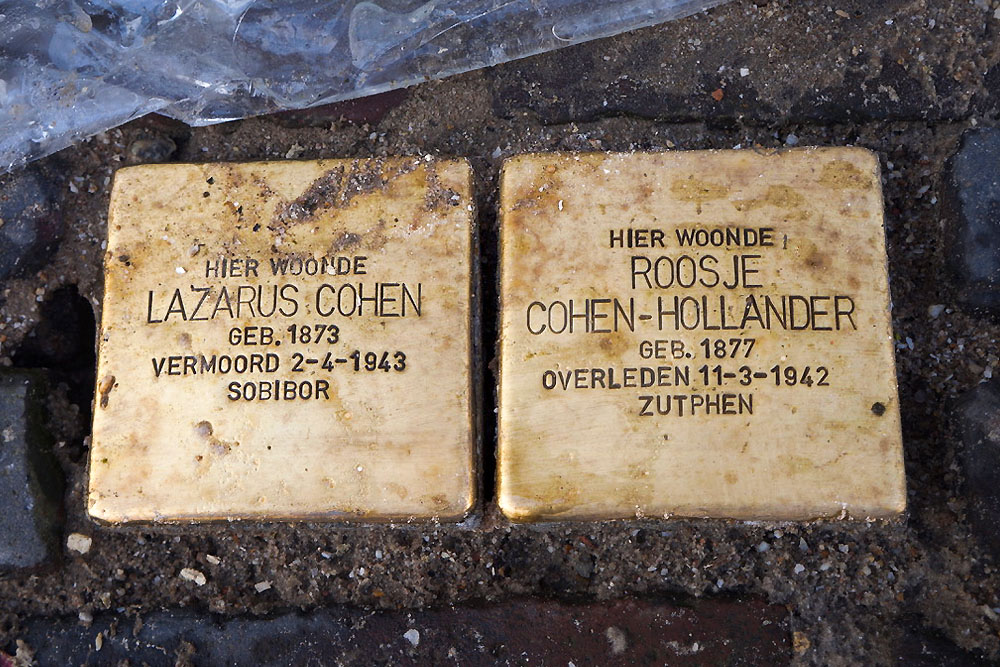Stumbling Stones Lievevrouwestraat 14 #1