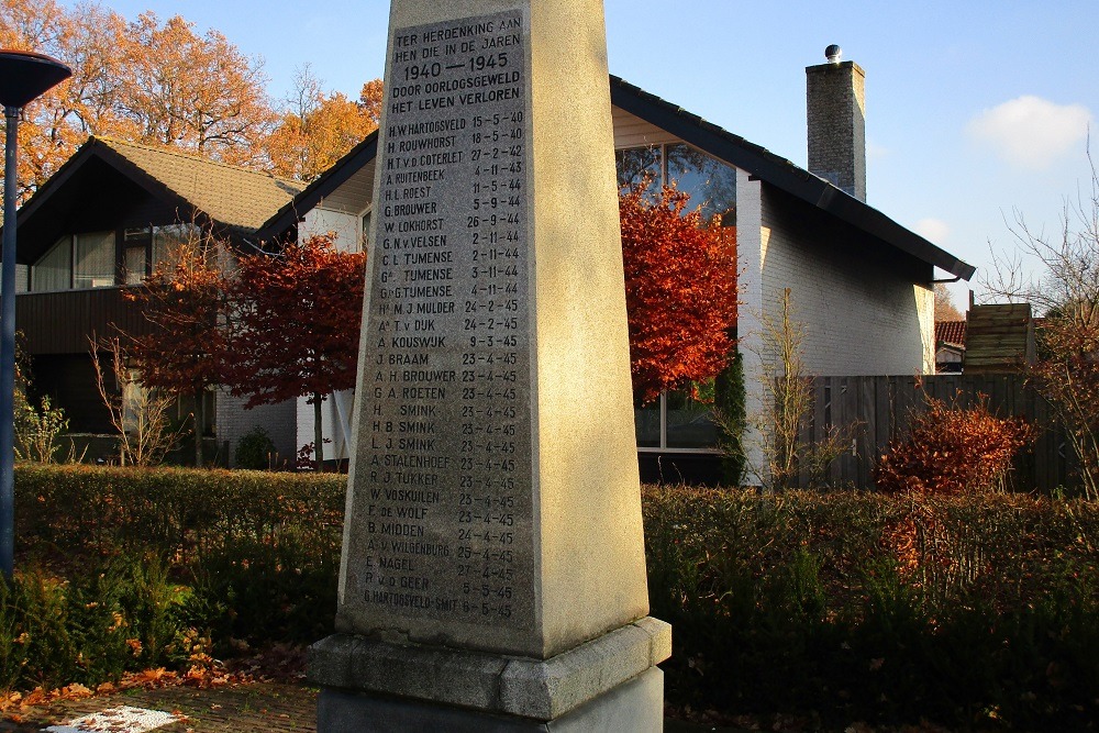 Oorlogsmonument Hoogland #3