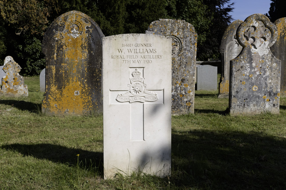 Oorlogsgraven van het Gemenebest St Michael Churchyard #3