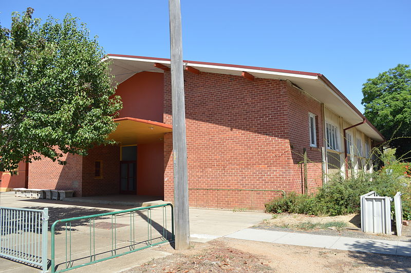 War Memorial Hall Finley