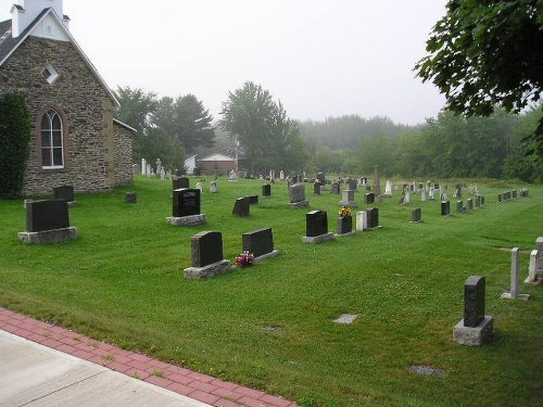 Commonwealth War Graves St. John's Stone Church Cemetery