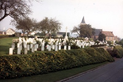 Oorlogsgraven van het Gemenebest Fouquieres-les-Bethune