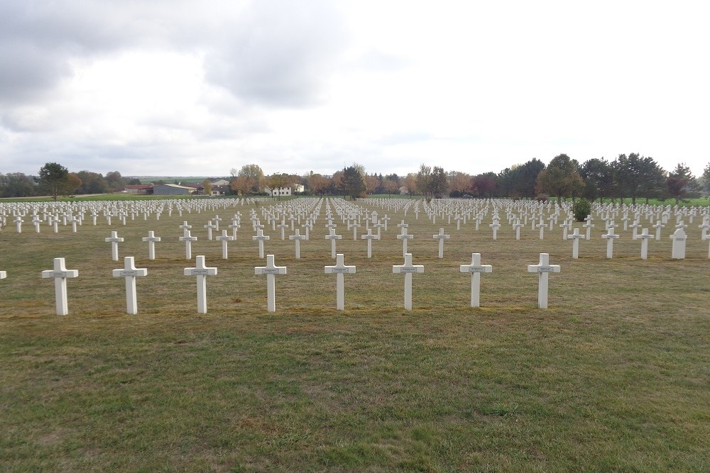 French War Cemetery La Croue #1